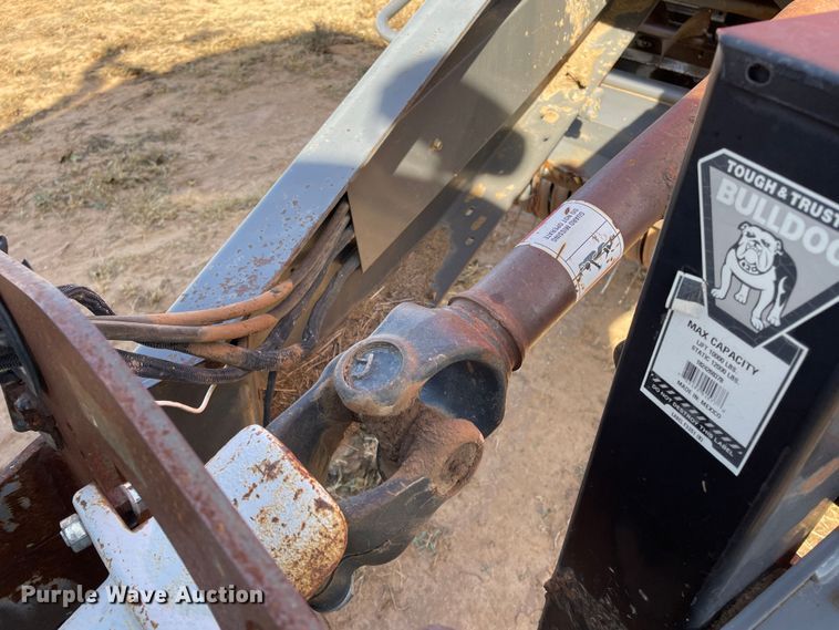 image for item DN4502 2009 Massey Ferguson 2190  large square baler