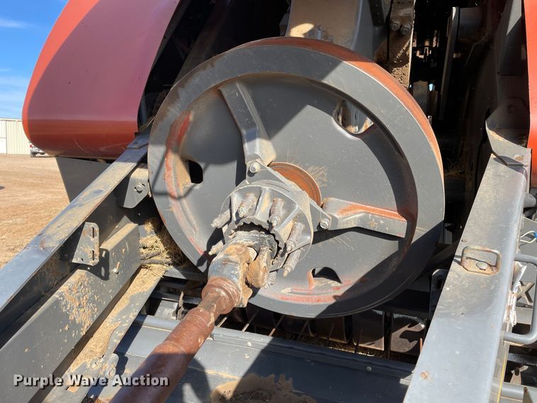 image for item DN4502 2009 Massey Ferguson 2190  large square baler