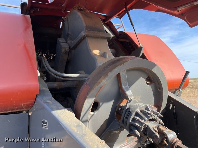 image for item DN4502 2009 Massey Ferguson 2190  large square baler