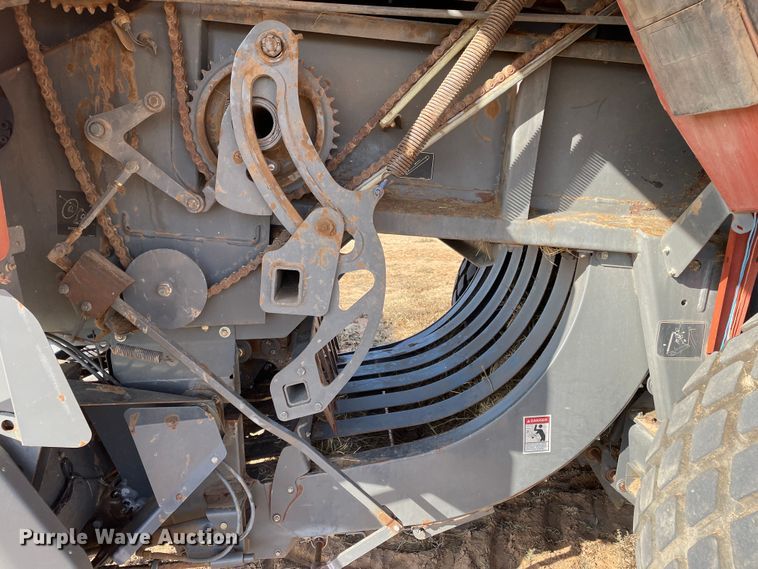 image for item DN4502 2009 Massey Ferguson 2190  large square baler