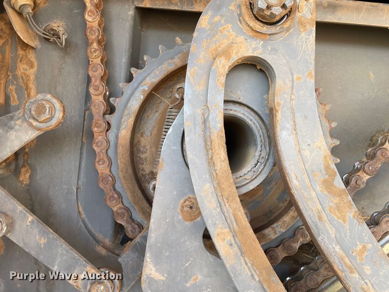 image for item DN4502 2009 Massey Ferguson 2190  large square baler