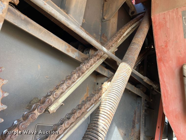 image for item DN4502 2009 Massey Ferguson 2190  large square baler