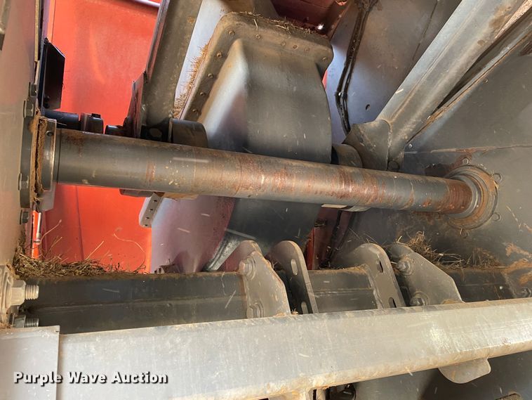 image for item DN4502 2009 Massey Ferguson 2190  large square baler