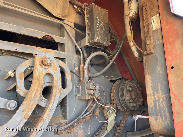 image for item DN4502 2009 Massey Ferguson 2190  large square baler