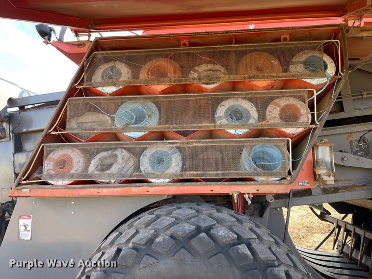 image for item DN4502 2009 Massey Ferguson 2190  large square baler