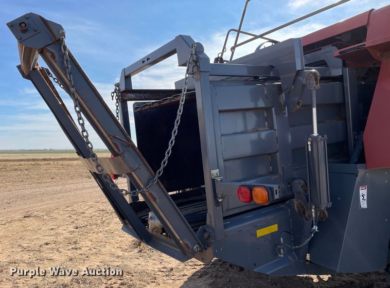 image for item DN4502 2009 Massey Ferguson 2190  large square baler