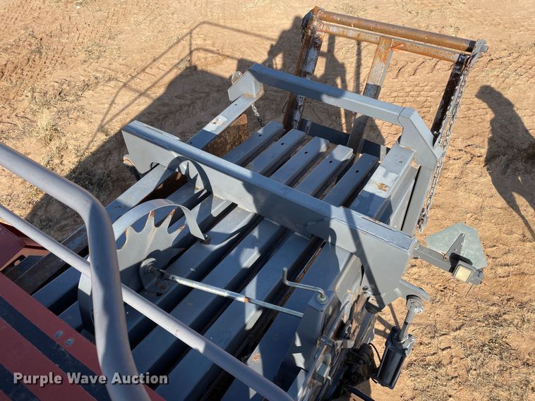 image for item DN4502 2009 Massey Ferguson 2190  large square baler