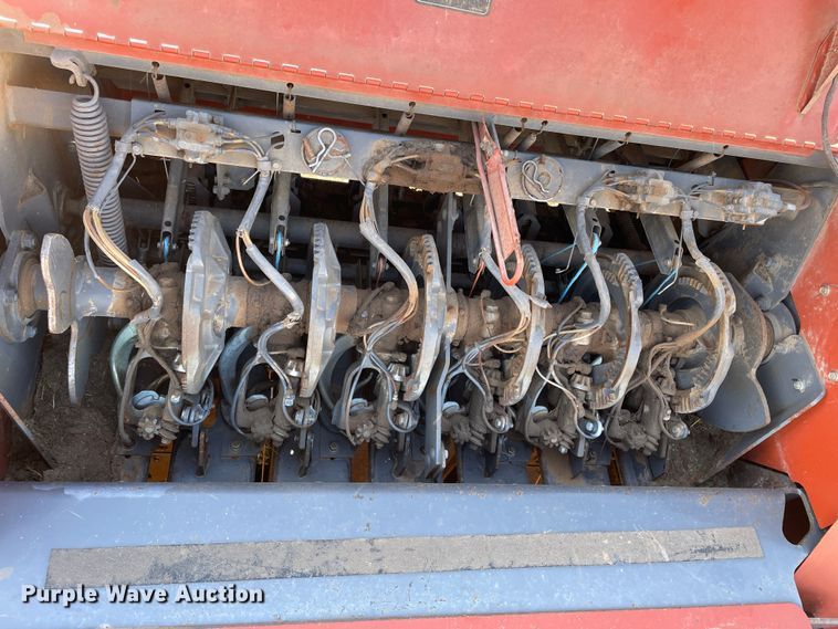 image for item DN4502 2009 Massey Ferguson 2190  large square baler