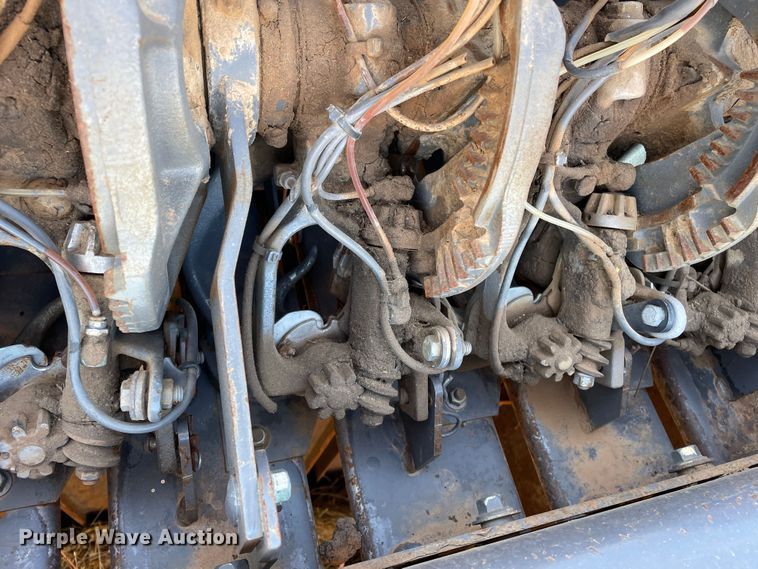 image for item DN4502 2009 Massey Ferguson 2190  large square baler