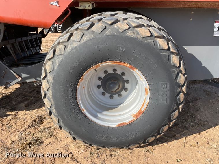 image for item DN4502 2009 Massey Ferguson 2190  large square baler