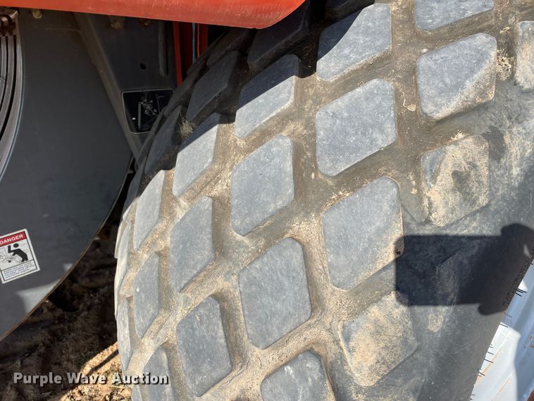 image for item DN4502 2009 Massey Ferguson 2190  large square baler