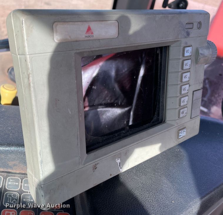 image for item DN4502 2009 Massey Ferguson 2190  large square baler