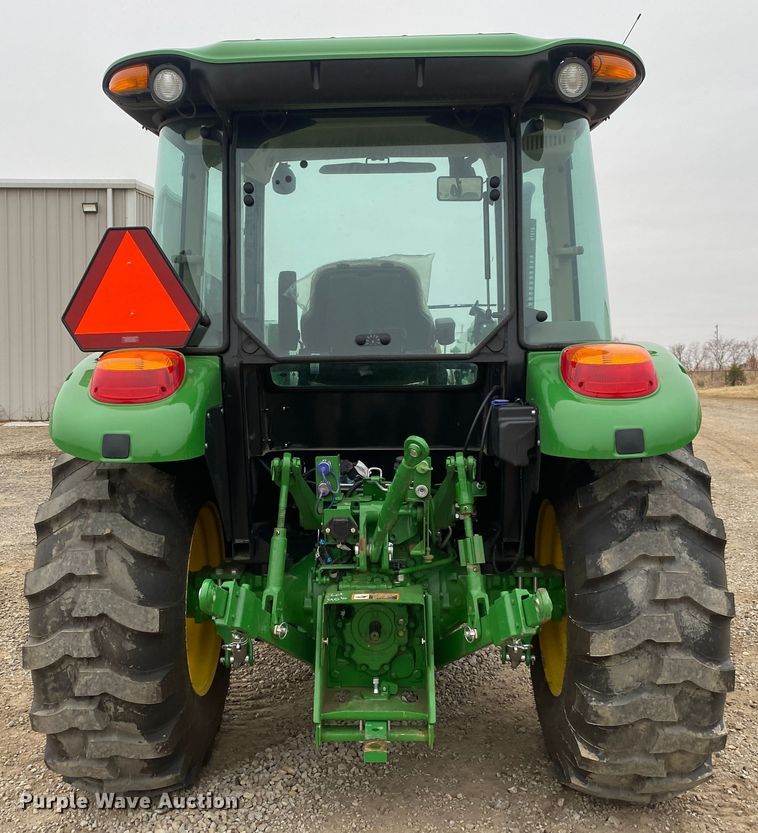 image for item DN8084 2022 John Deere 5065E  MFWD tractor