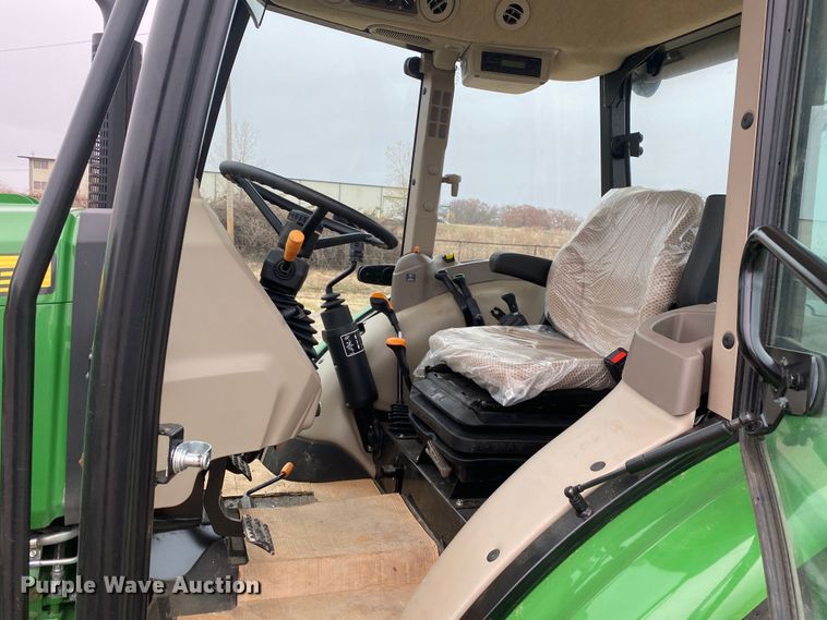 image for item DN8084 2022 John Deere 5065E  MFWD tractor