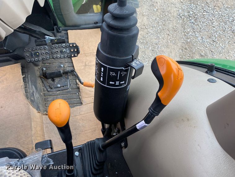 image for item DN8084 2022 John Deere 5065E  MFWD tractor