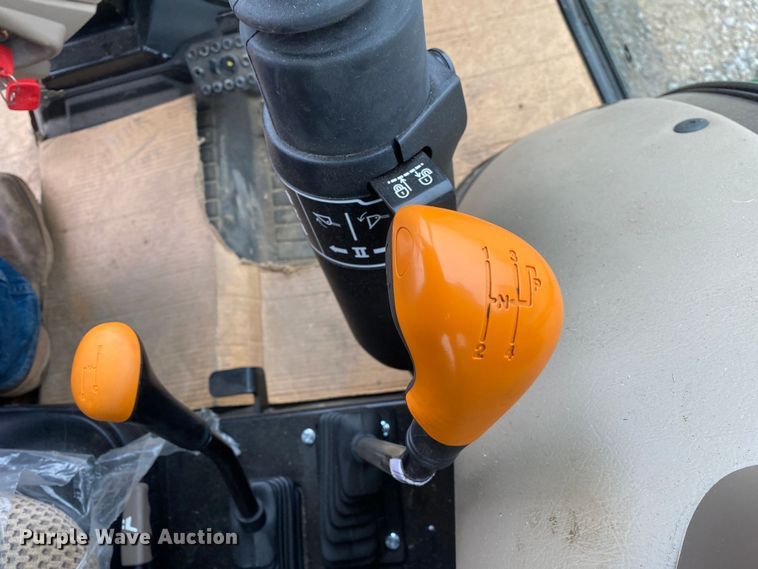 image for item DN8084 2022 John Deere 5065E  MFWD tractor