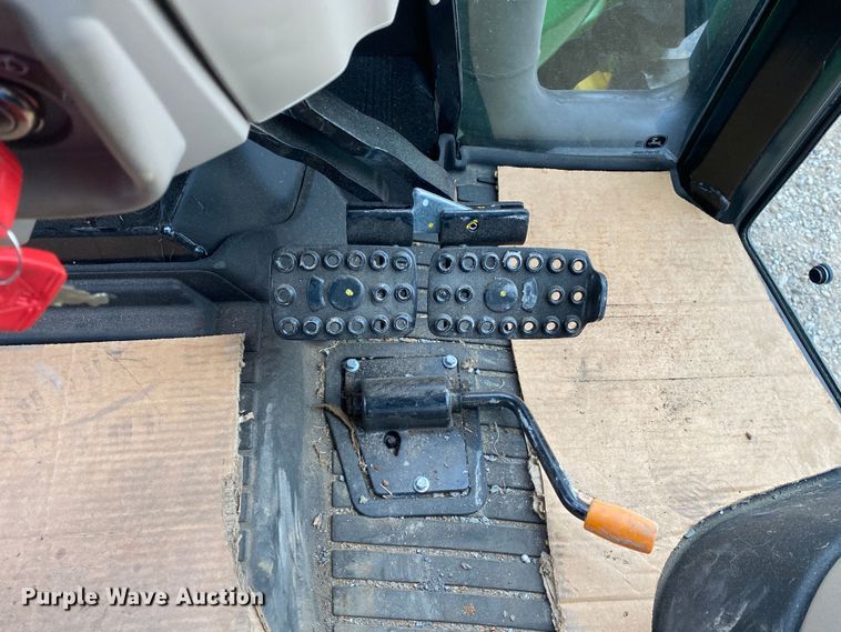 image for item DN8084 2022 John Deere 5065E  MFWD tractor