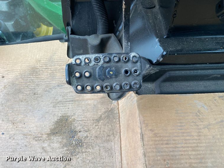 image for item DN8084 2022 John Deere 5065E  MFWD tractor