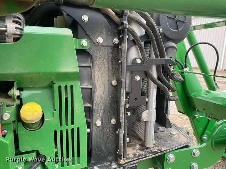 image for item DN8084 2022 John Deere 5065E  MFWD tractor