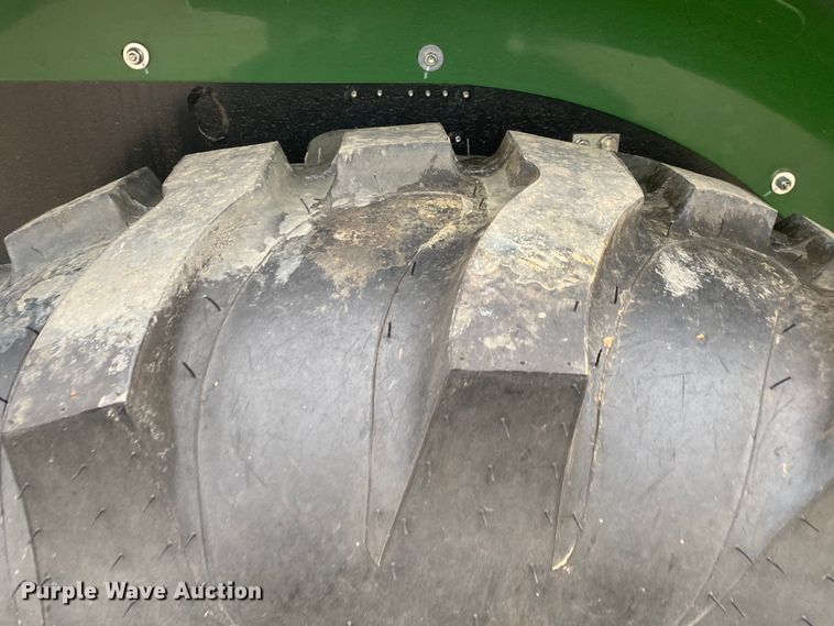 image for item DN8084 2022 John Deere 5065E  MFWD tractor