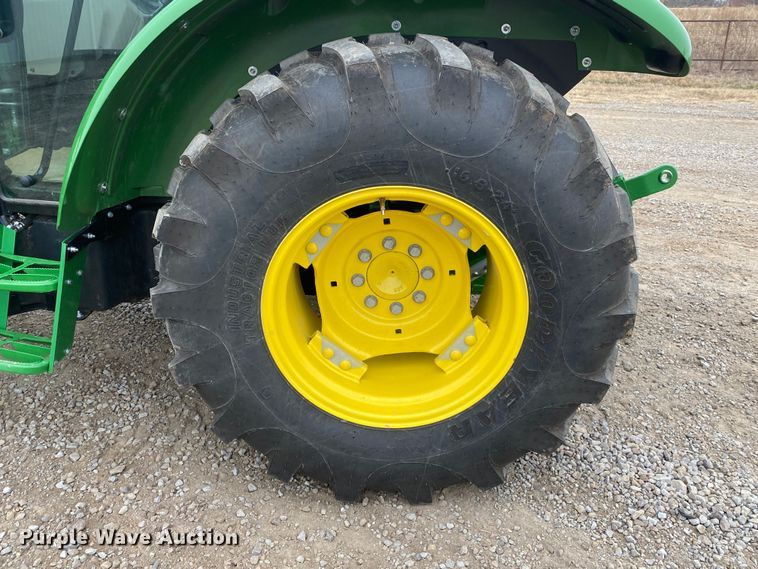 image for item DN8084 2022 John Deere 5065E  MFWD tractor