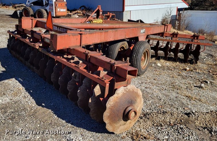 image for item DO3484 Massey Ferguson MF730  off-set disk