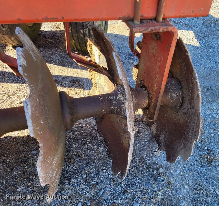 image for item DO3484 Massey Ferguson MF730  off-set disk