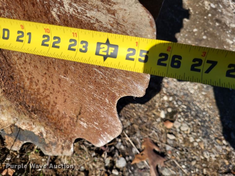 image for item DO3484 Massey Ferguson MF730  off-set disk