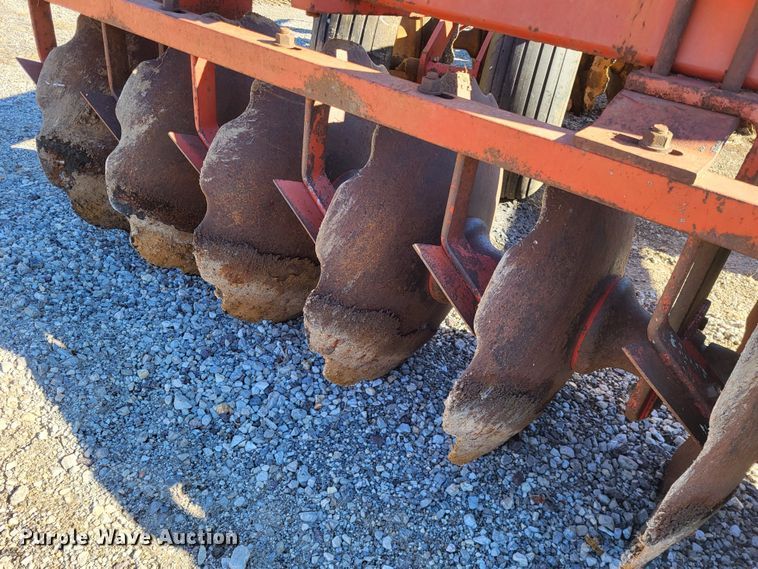 image for item DO3484 Massey Ferguson MF730  off-set disk