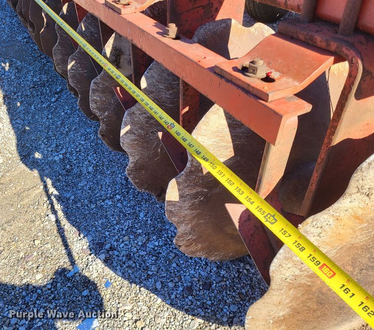 image for item DO3484 Massey Ferguson MF730  off-set disk