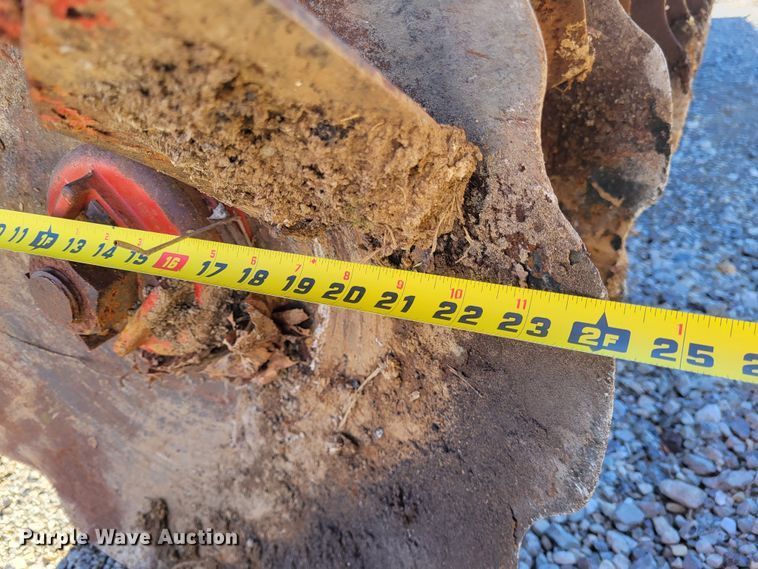 image for item DO3484 Massey Ferguson MF730  off-set disk