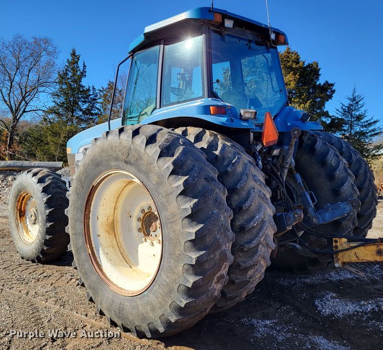 image for item DO3485 1995 Ford 8970  MFWD tractor