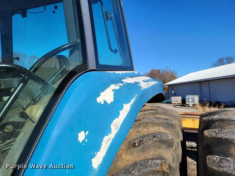 image for item DO3485 1995 Ford 8970  MFWD tractor