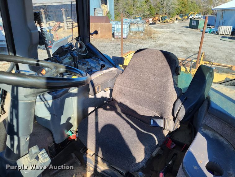 image for item DO3485 1995 Ford 8970  MFWD tractor