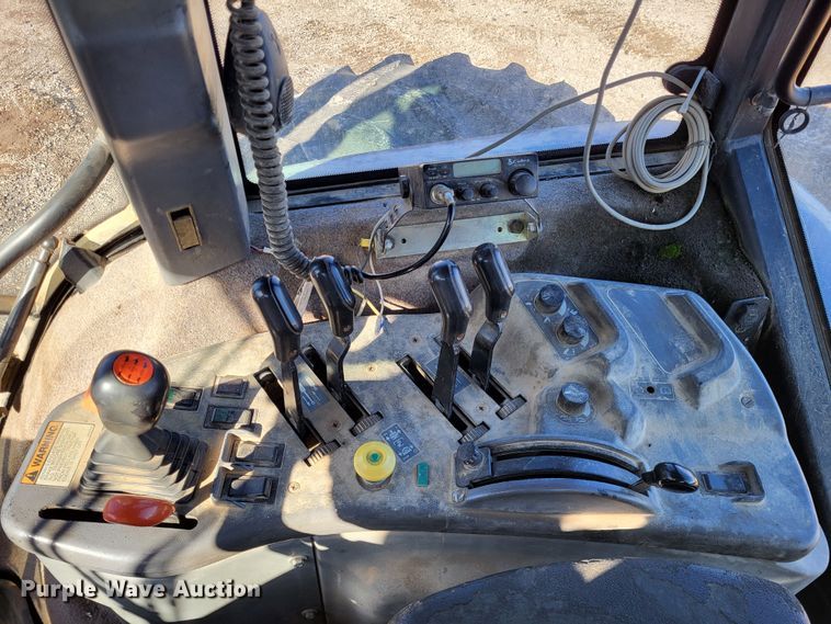 image for item DO3485 1995 Ford 8970  MFWD tractor