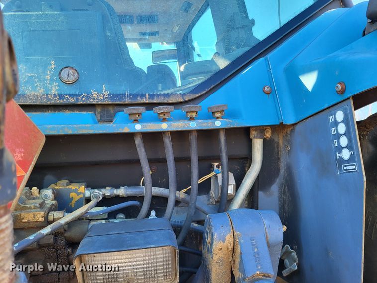 image for item DO3485 1995 Ford 8970  MFWD tractor