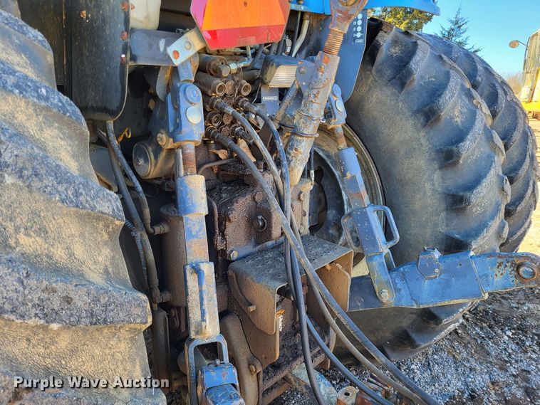 image for item DO3485 1995 Ford 8970  MFWD tractor