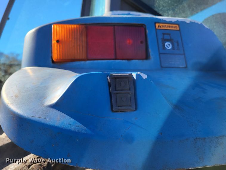 image for item DO3485 1995 Ford 8970  MFWD tractor