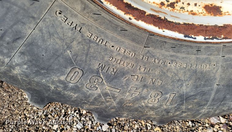 image for item DO3485 1995 Ford 8970  MFWD tractor