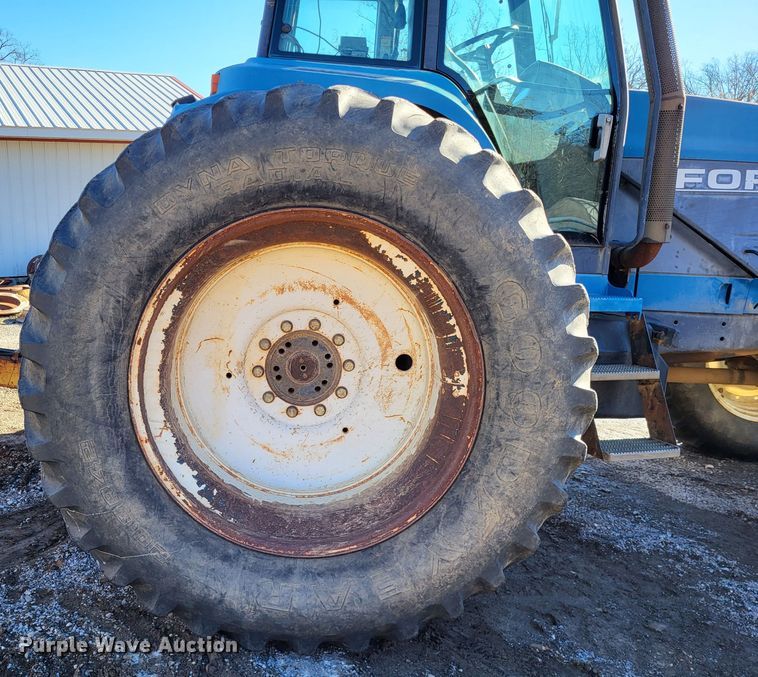 image for item DO3485 1995 Ford 8970  MFWD tractor