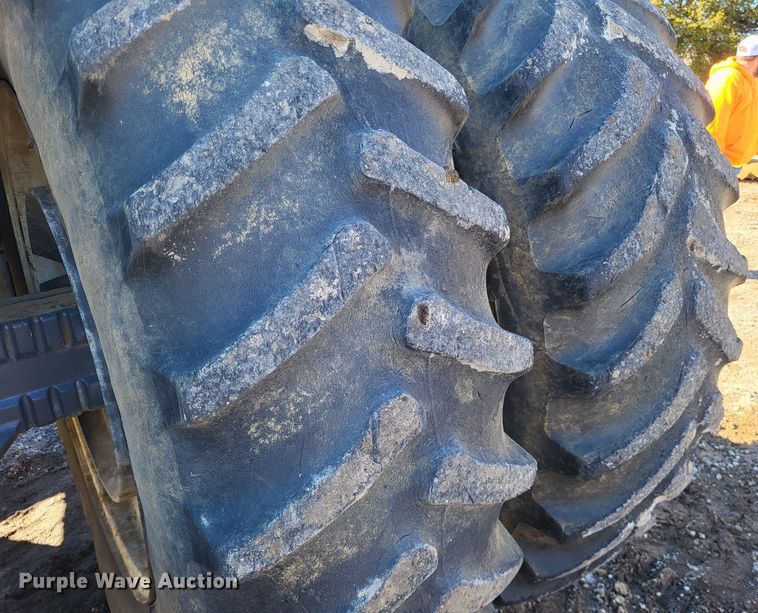 image for item DO3485 1995 Ford 8970  MFWD tractor