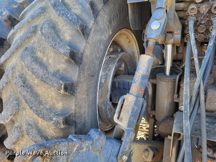 image for item DO3485 1995 Ford 8970  MFWD tractor