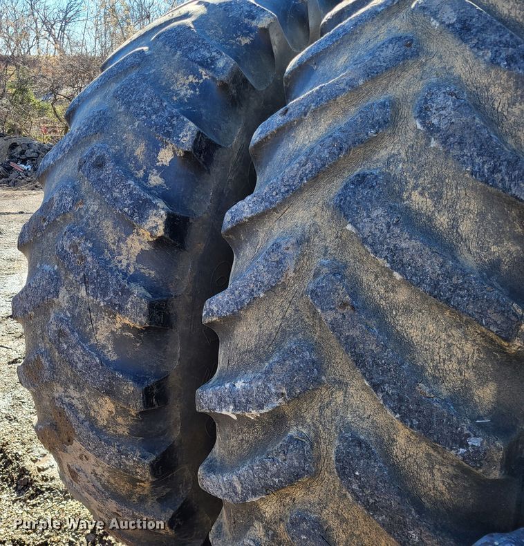 image for item DO3485 1995 Ford 8970  MFWD tractor