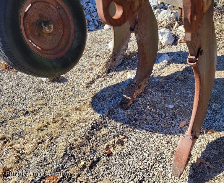 image for item DO3489 V-ripper