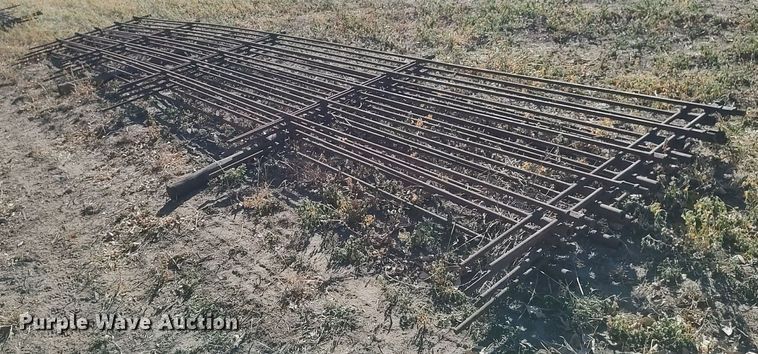 image for item DO3674 (21) fence panels