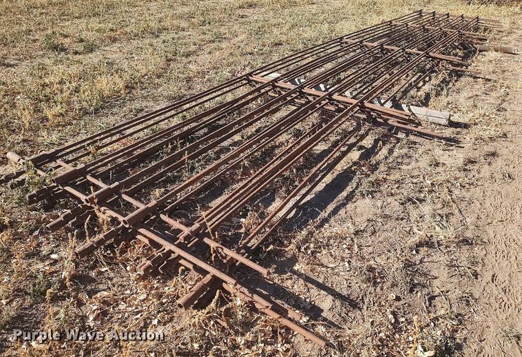 image for item DO3674 (21) fence panels