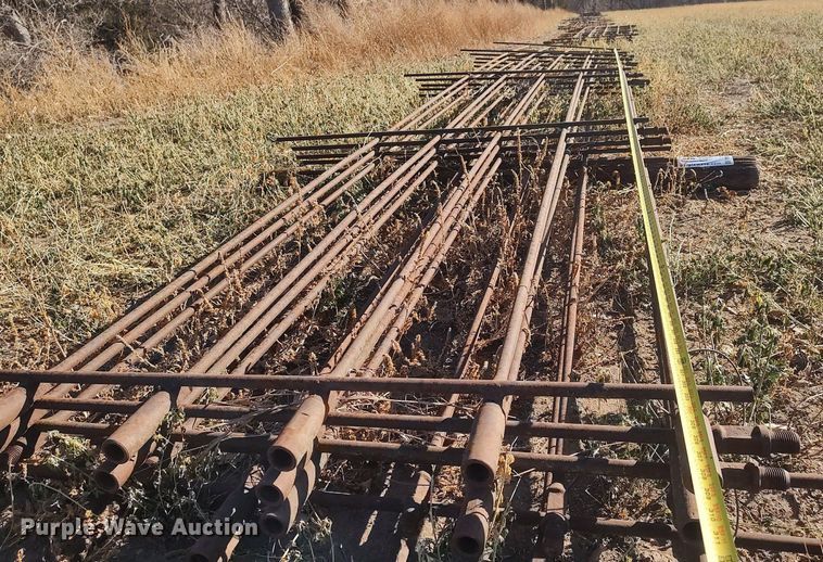 image for item DO3674 (21) fence panels