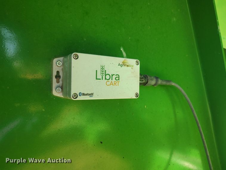 image for item DO3675 2017 Demco 1102  grain cart