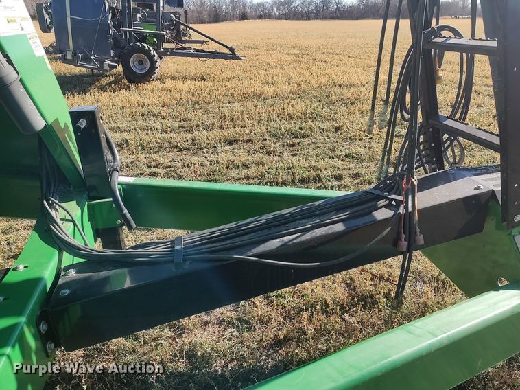 image for item DO3675 2017 Demco 1102  grain cart