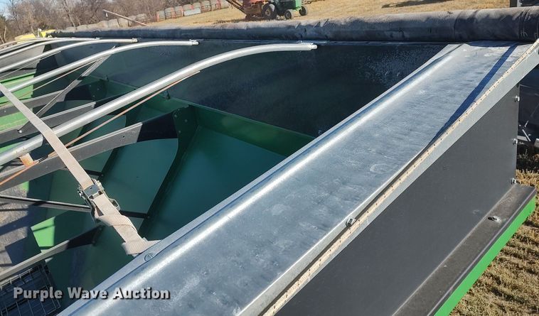 image for item DO3675 2017 Demco 1102  grain cart